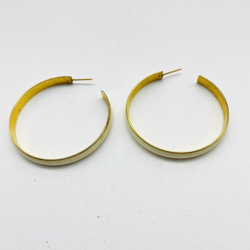 Hoop Earrings White Enameled Gold Tone Classic Career Everyday - Picture 2 of 9